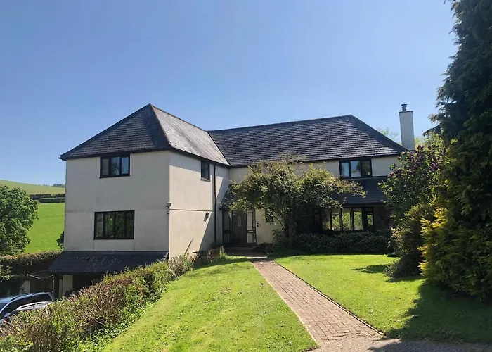 Sladesdown Farm Bed & Breakfast Totnes